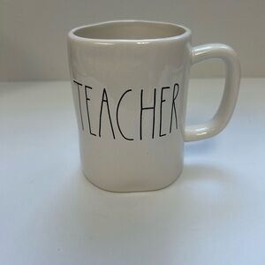 Rae Dunn /Magenta/“TEACHER “Mug - Ceramic